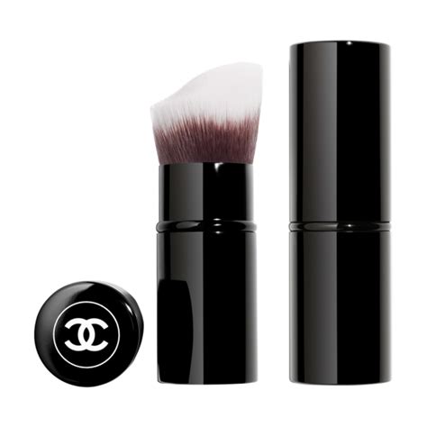 chanel pinceau fond de teint brush|LES PINCEAUX DE CHANEL Retractable Foundation Brush N°103.